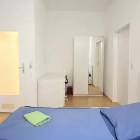 Habitación en casa particular Nahe Bahnhof Und Wurzburgo